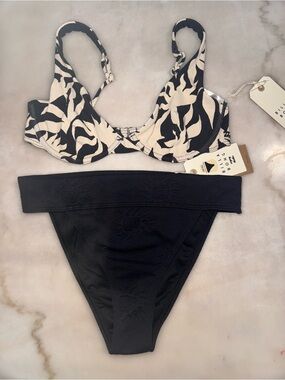 Billabong Black & White Abstract Underwire Bikini High Rise Bottoms